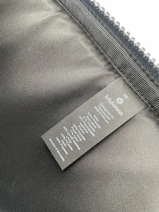 Lululemon Cruiser Backpack - Picture 9 of 9